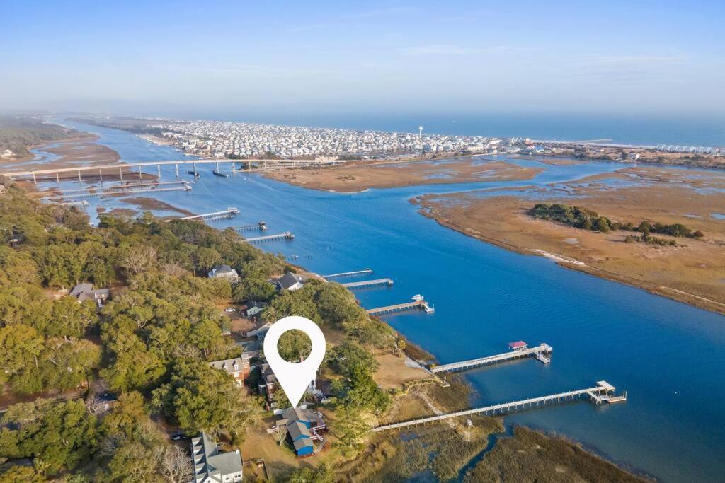 オーシャン・アイル・ビーチ Dolphin Cove - Whole Waterfront House With Dockヴィラ エクステリア 写真