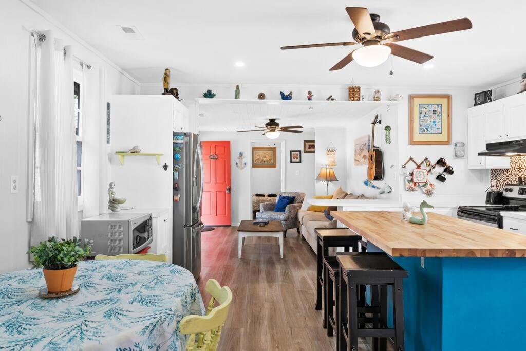 オーシャン・アイル・ビーチ Dolphin Cove - Whole Waterfront House With Dockヴィラ エクステリア 写真